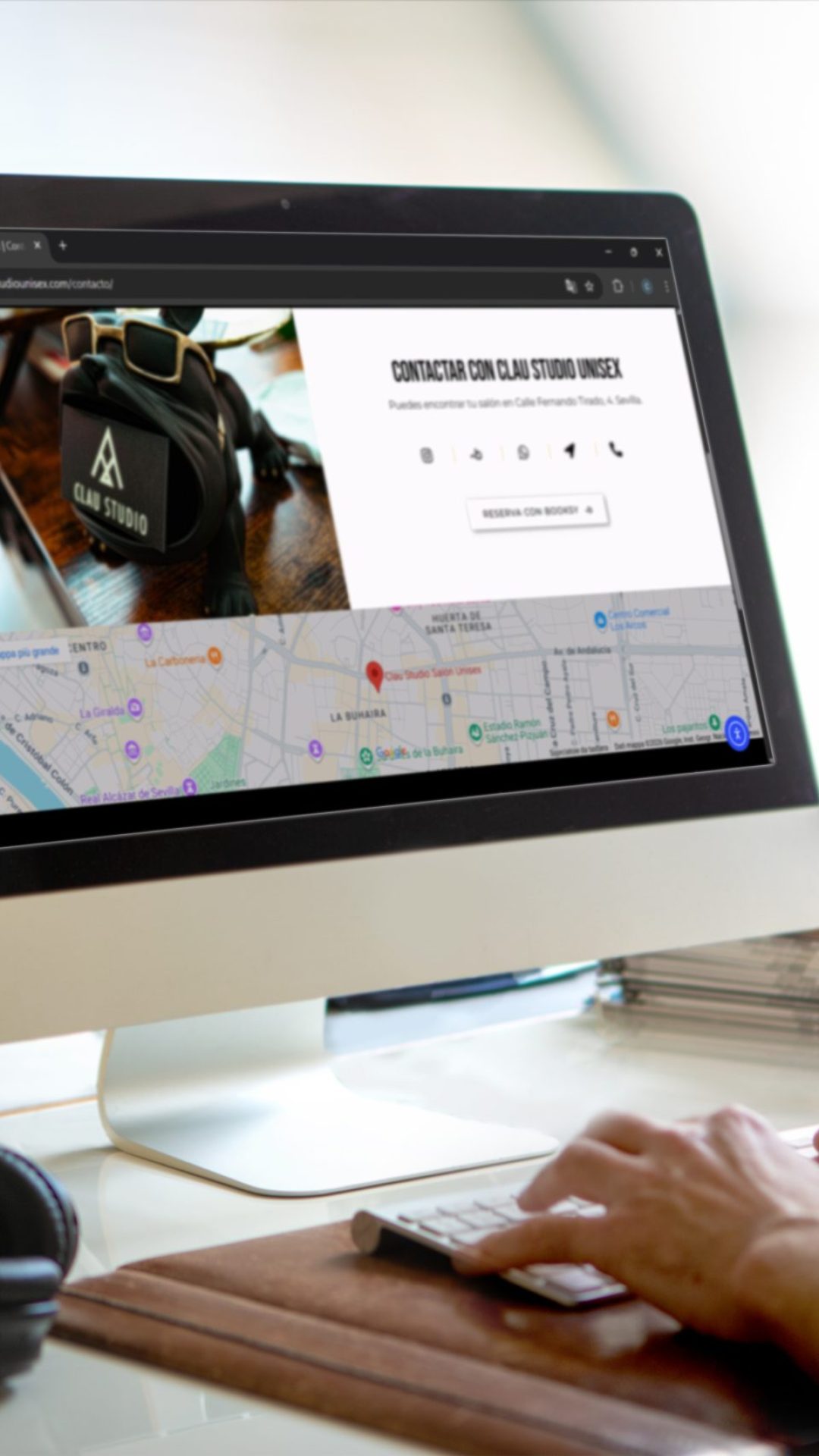 Mockup sitio ordenador ClauStudio